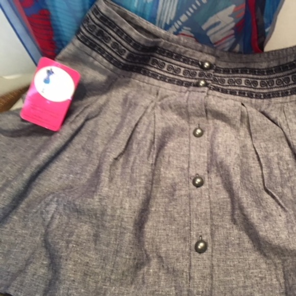 Mustard Seed Embroidered Short Skirt  Skirt New - Picture 2 of 5